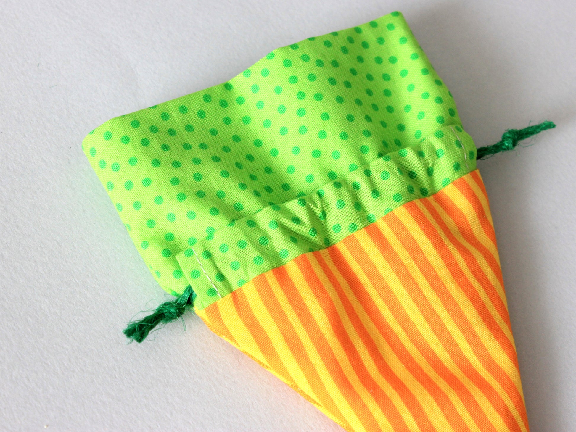 Close-up of carrot bag top seams – drawstring finish by NatkoPatterns