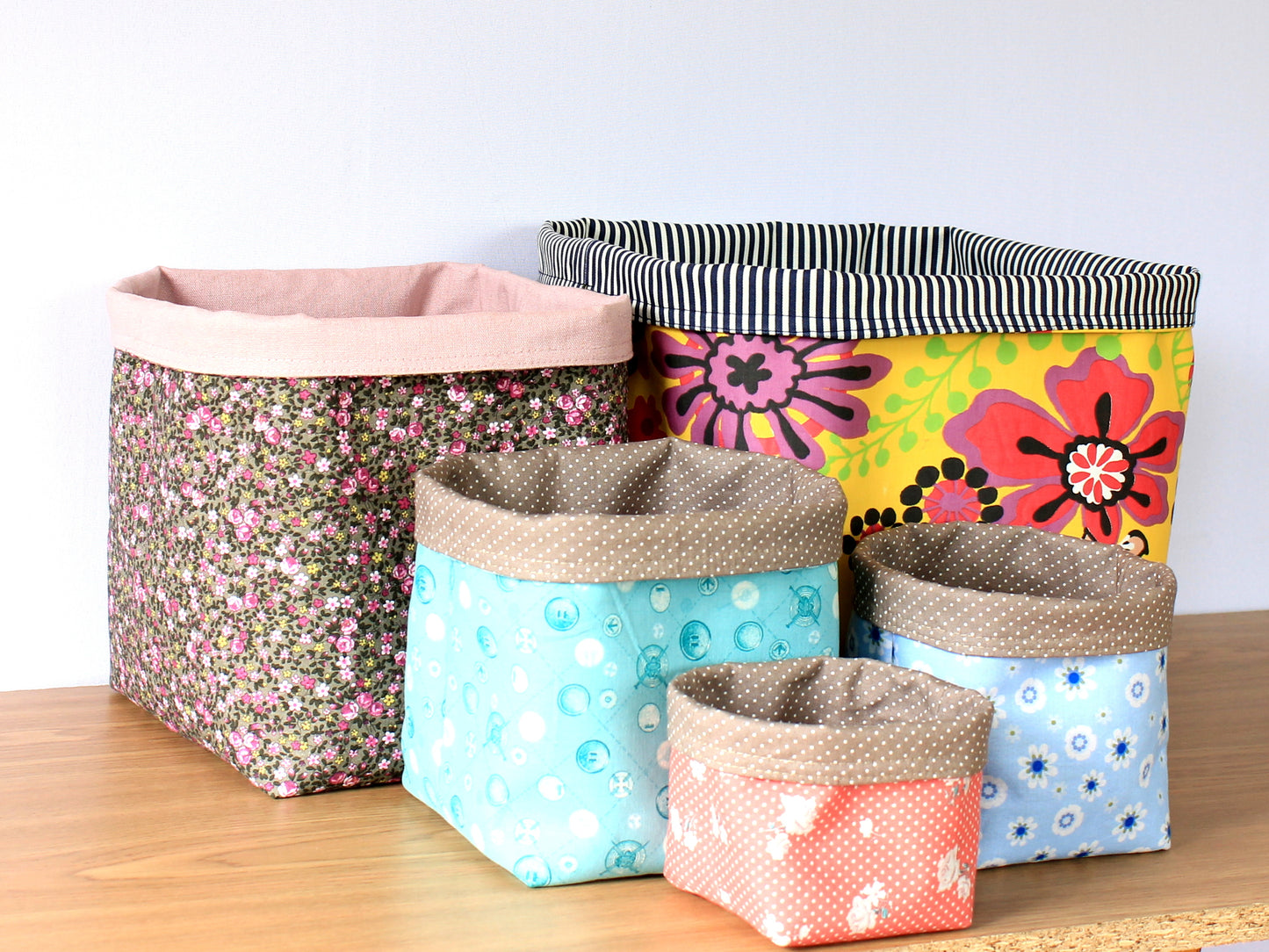 Reversible fabric basket sewing pattern PDF for beginner seamstress by NatkoPatterns