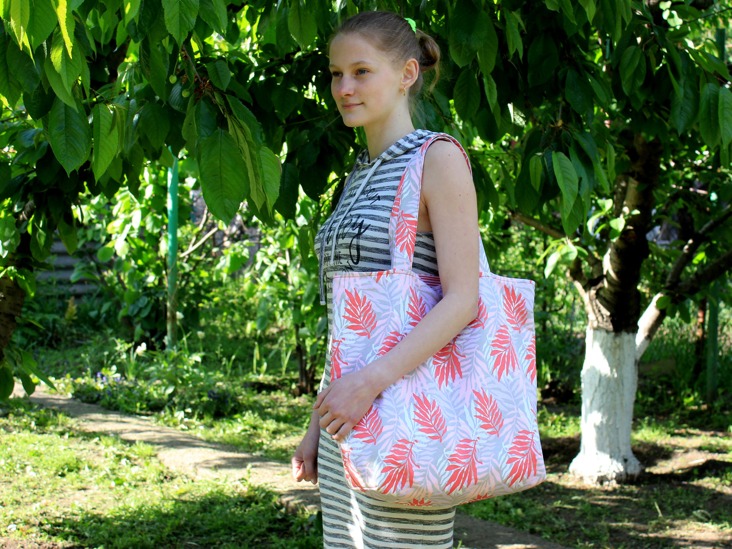 Large lined tote bag for everuday use, PDF sewing pattern by NatkoPatterns