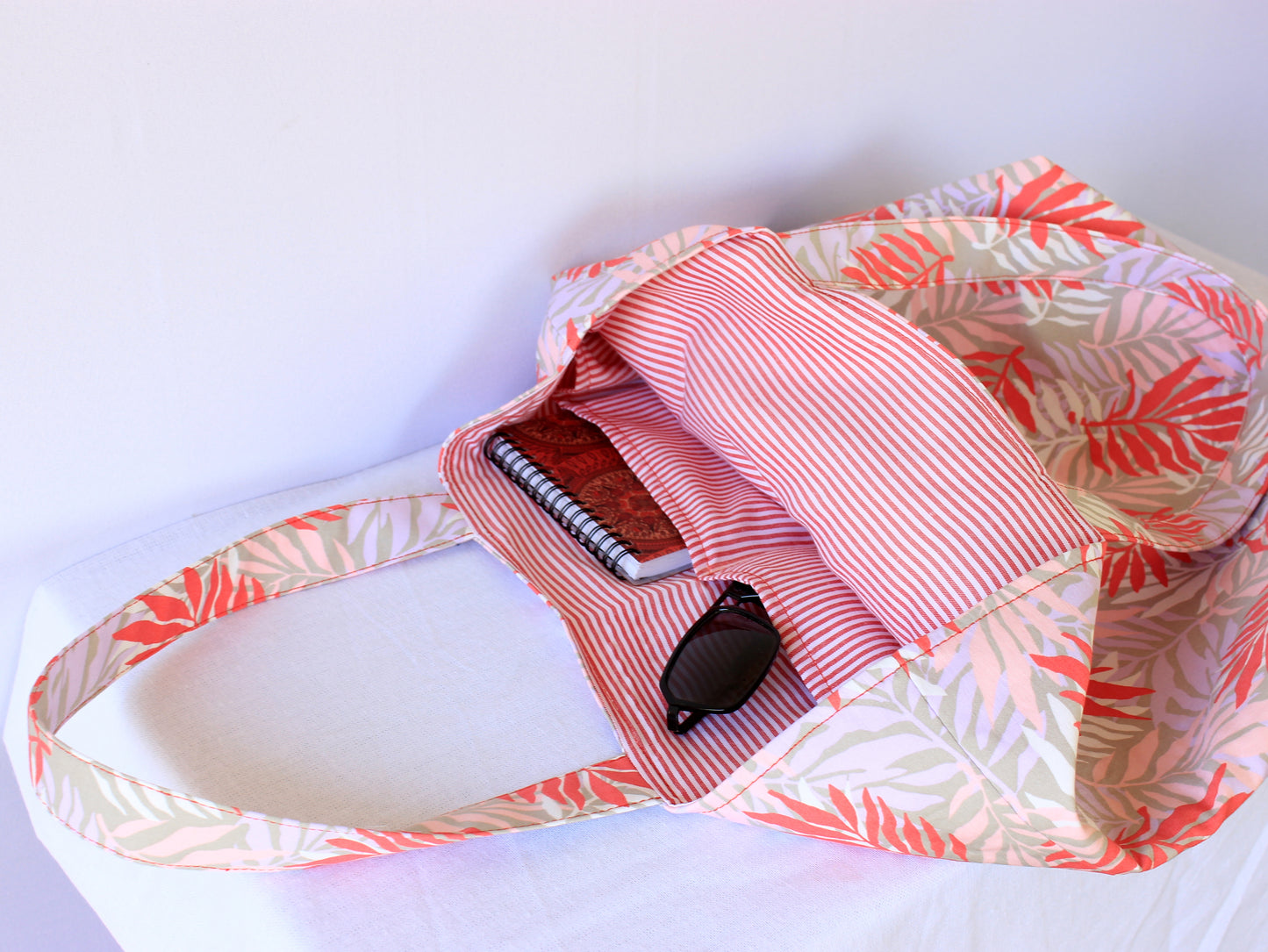 Interior pocket detail – tote bag sewing pattern PDF by NatkoPatterns