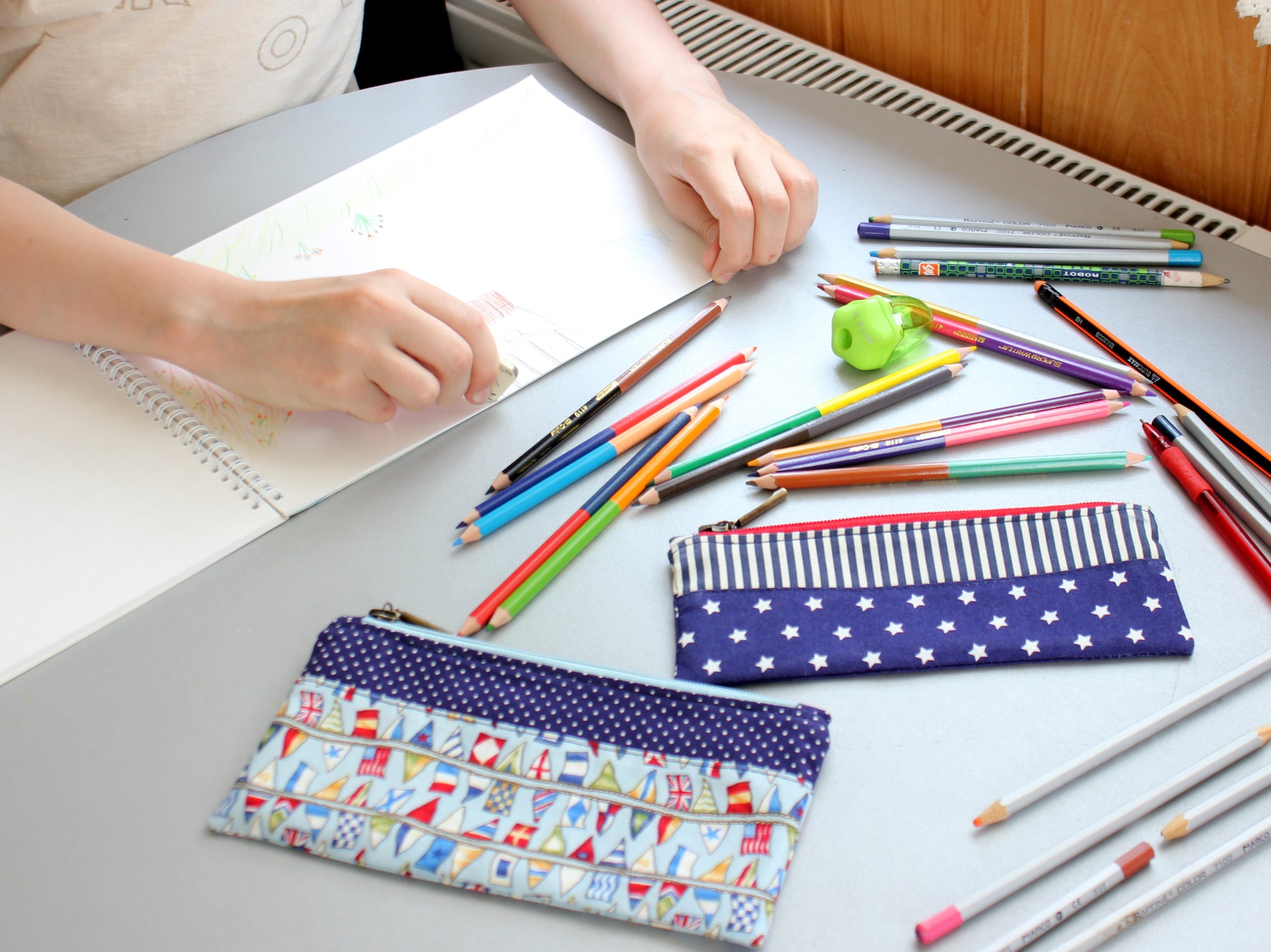 Zipper pencil case sewing pattern PDF – flat pouch with zipper