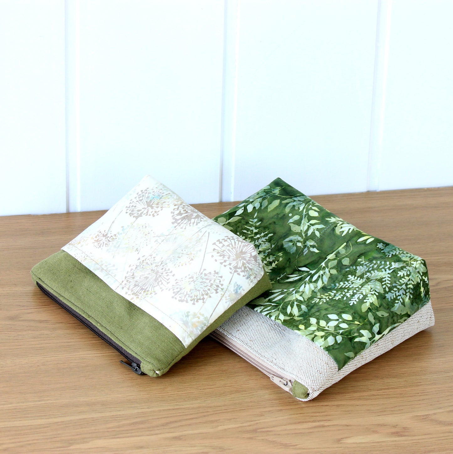 Zipper pouch sewing template with outside and inside pockets for everyday organization